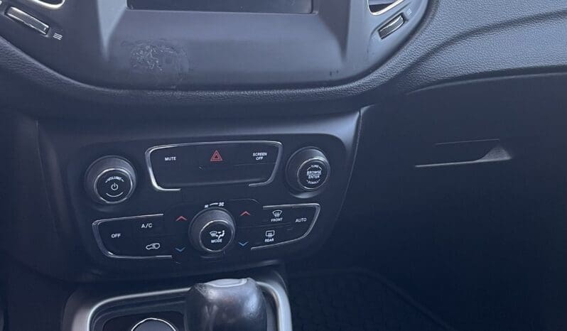 
								2019 JEEP COMPASS full									